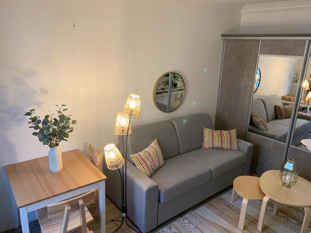 Studio Moderne Au Coeur De Paris Batignolles Luaran gambar
