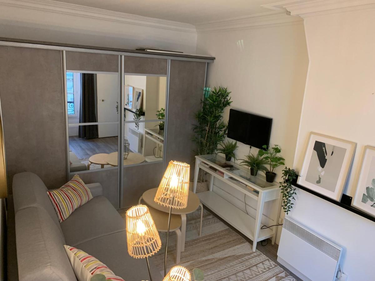 Studio Moderne Au Coeur De Paris Batignolles Luaran gambar