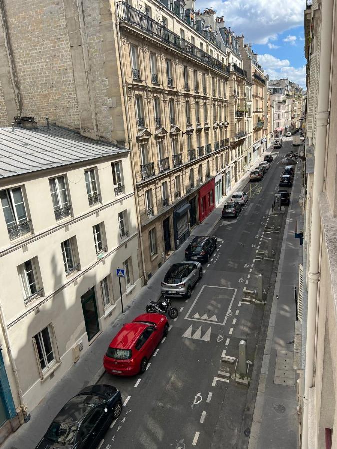 Studio Moderne Au Coeur De Paris Batignolles Luaran gambar