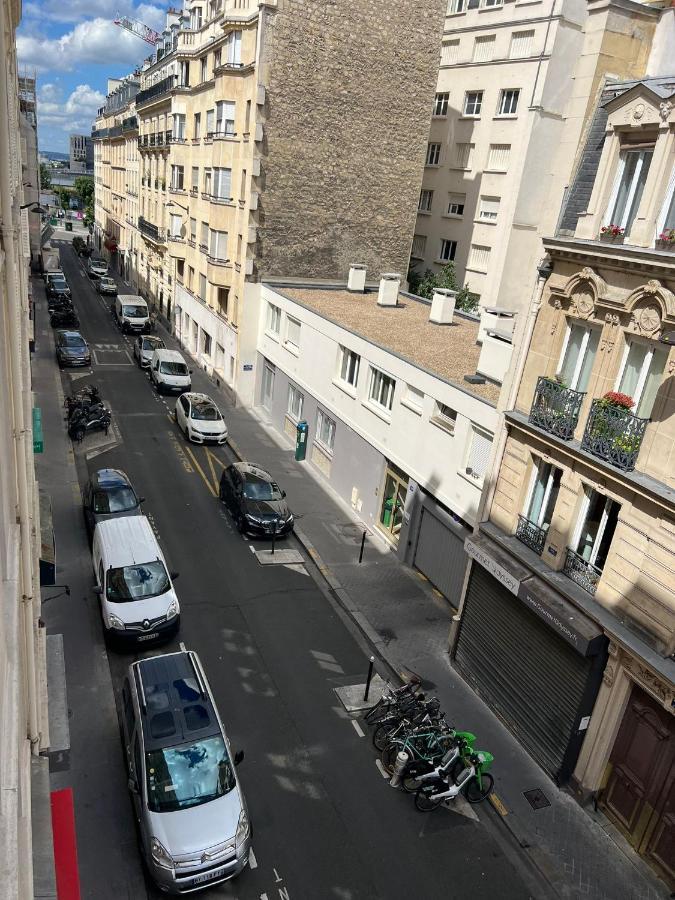 Studio Moderne Au Coeur De Paris Batignolles Luaran gambar